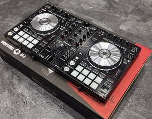 tabla de dj pioneer DDJ SR