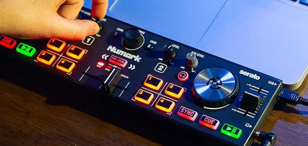 dj2go2touch