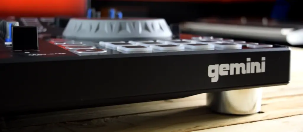 características gemini sound sdj 4000