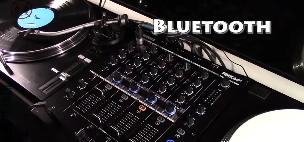 mesa de mezclas con bluetooth Reloop RMX 44 BT